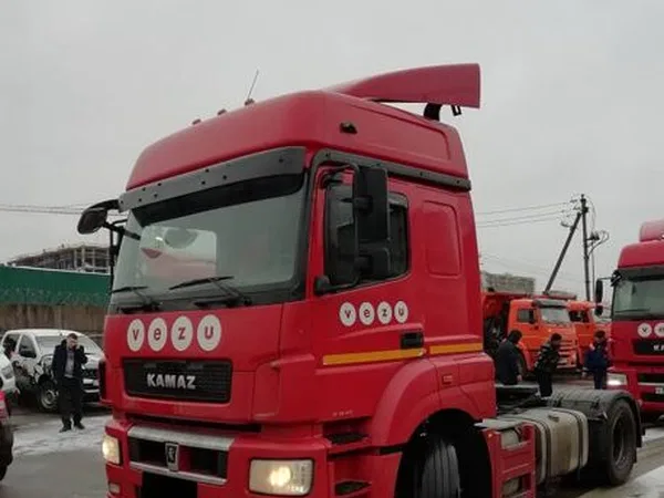 Седельный тягач Камаз 5490-010-87 (S5)