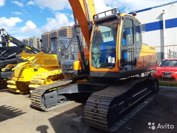 Гусеничный экскаватор Doosan 225LCA