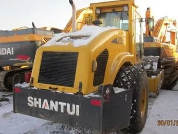 Грунтовый каток Shantui SR16