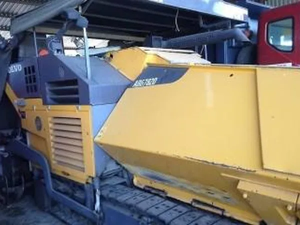 Асфальтоукладчик ABG Titan 7820