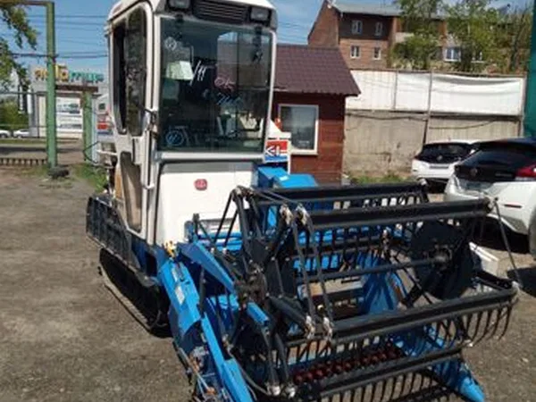 Зерноуборочный комбайн Iseki HC 300