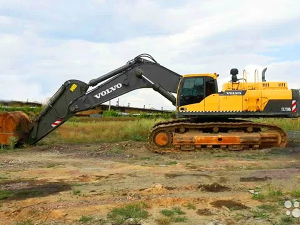Гусеничный экскаватор Volvo EC750DL