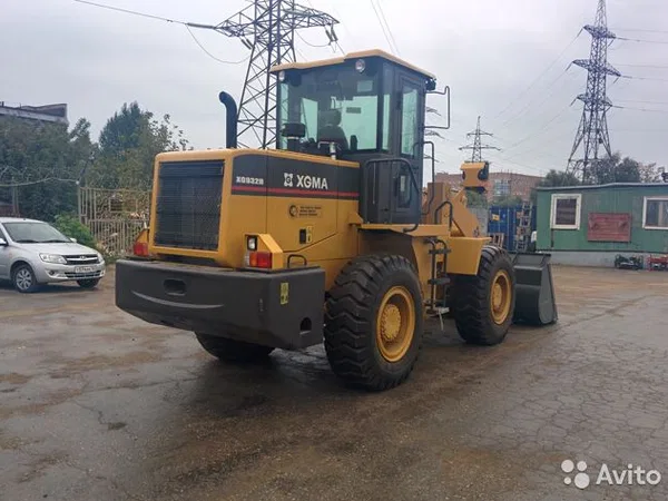 Фронтальный погрузчик XGMA XG935H