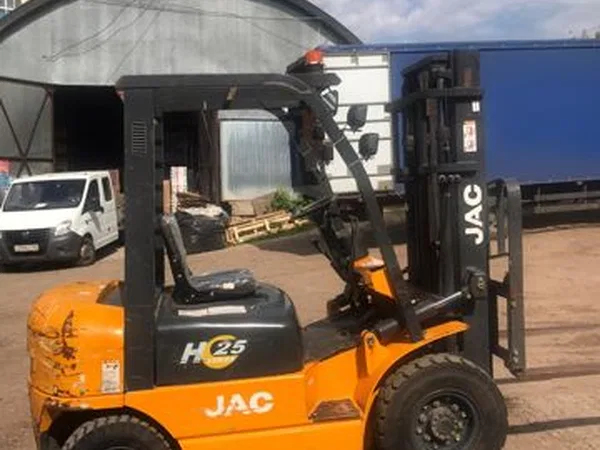 Вилочный погрузчик JAC