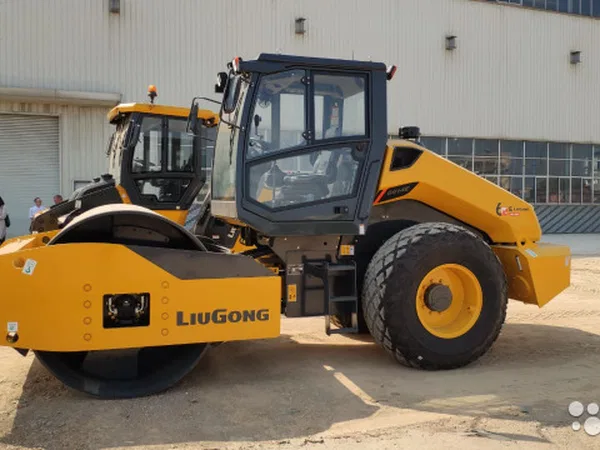 Грунтовый каток LiuGong CLG6614Е