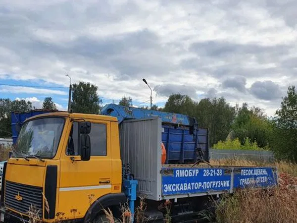 Бортовой грузовик с КМУ МАЗ 4370 Зубренок