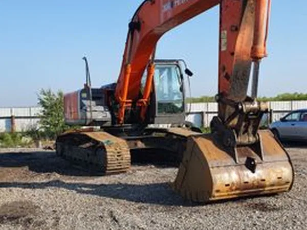 Гусеничный экскаватор Hitachi ZX280LCN-3