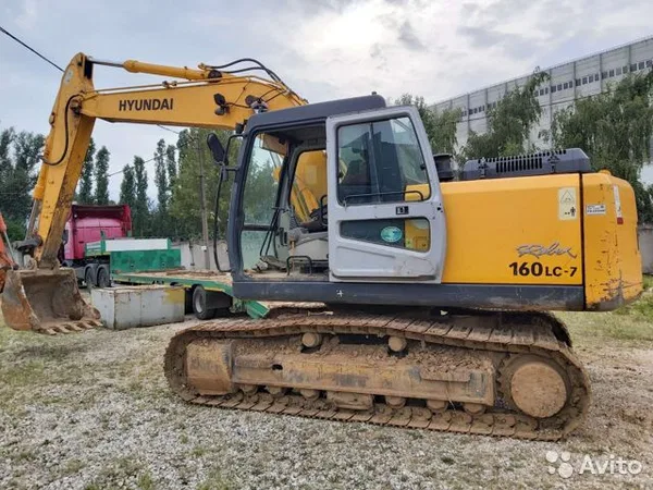 Гусеничный экскаватор Hyundai R160LC -7