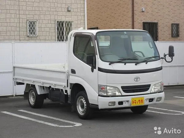 Бортовой автомобиль Toyota ToyoAce