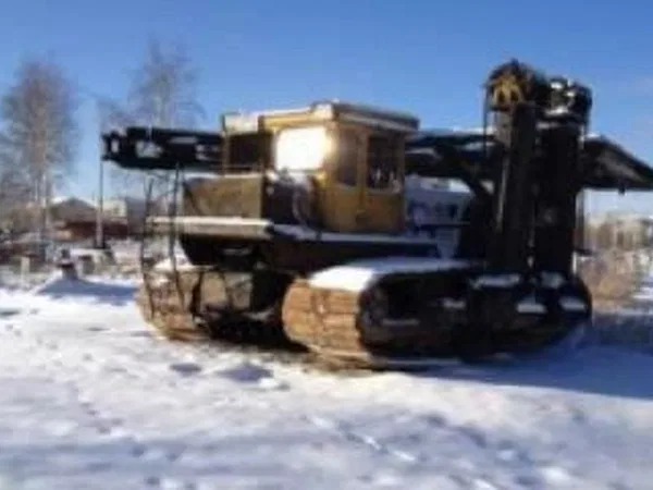 Сваебойная установка (копер) СП-49 на базе Т-130