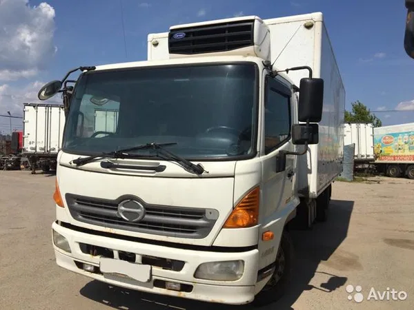 Рефрижератор Hino 500