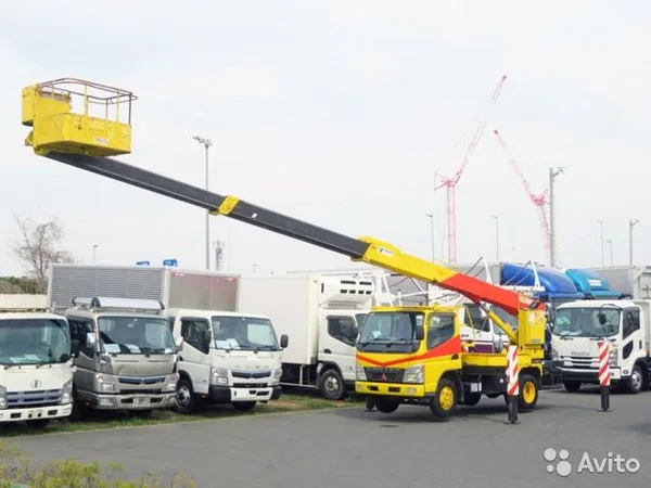 Автовышка Mitsubishi Fuso Сanter с АГП Tadano AT-170
