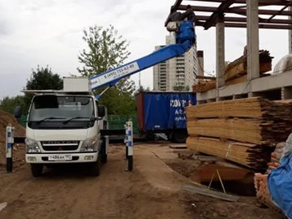 Автовышка Mitsubishi Fuso Сanter с АГП Aichi SH15