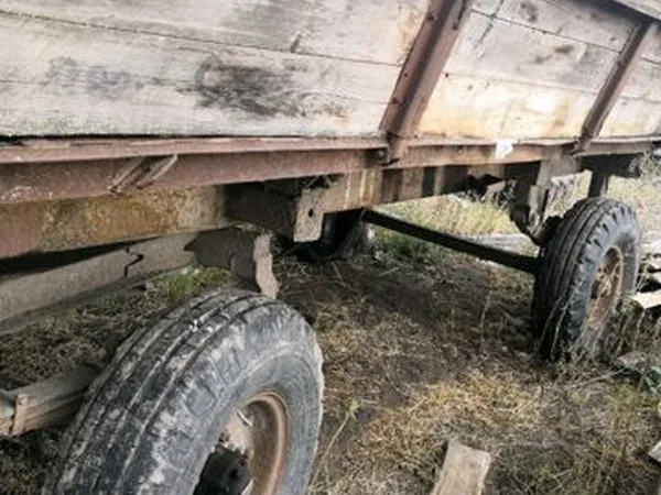 Тракторный прицеп ПТС-4