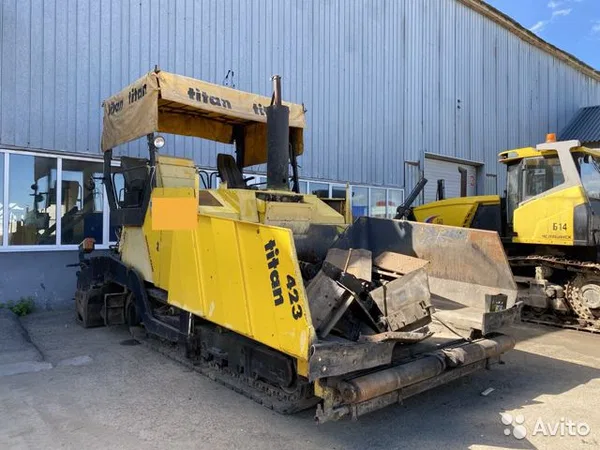 Асфальтоукладчик ABG Titan 423