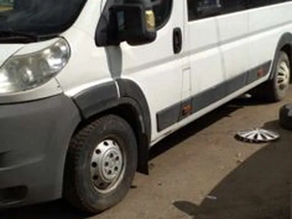 Микроавтобус Peugeot Boxer