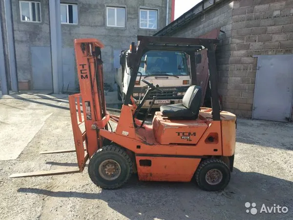 Вилочный погрузчик TCM