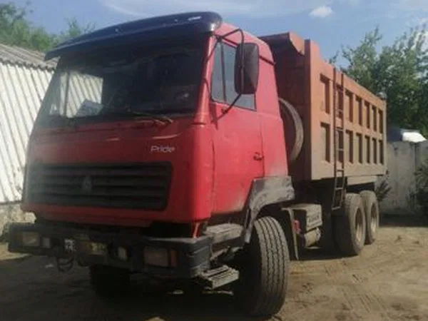 Самосвал HOWO