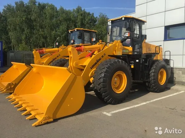 Фронтальный погрузчик Lonking 856