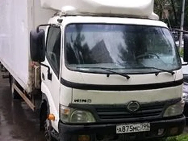 Рефрижераторный фургон Hino