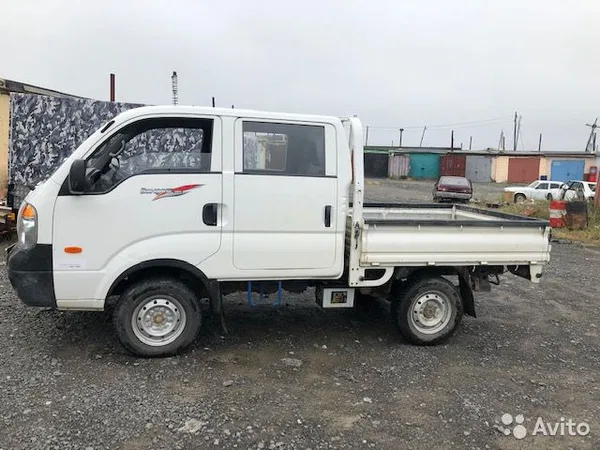 Бортовой автомобиль KIA Bongo 3