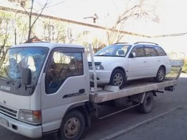 Эвакуатор Nissan Atlas