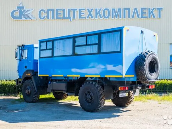 Вахтовый автобус УРАЛ 4х4