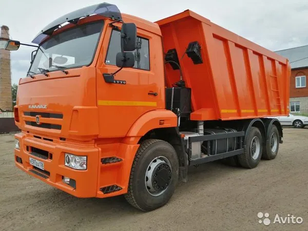 Самосвал КамАЗ 6520