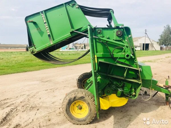 Пресс-подборщик John Deere 545