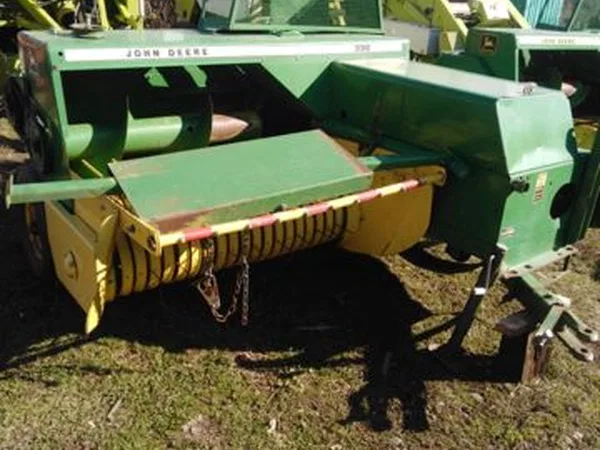 Пресс-подборщик John Deere 330
