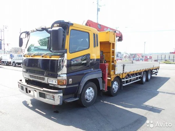 Бортовой грузовик с КМУ Mitsubishi Fuso Super Great
