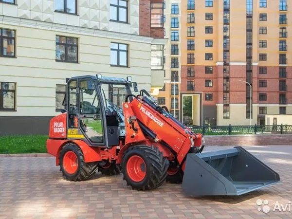 Телескопический погрузчик Polar Badger WL50T