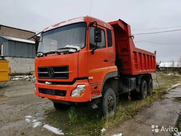 Самосвал DongFeng