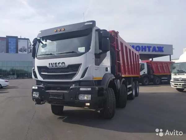 Самосвал Iveco Trakker AC-6633А0