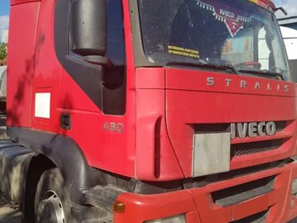 Седельный тягач Iveco Stralis AT440