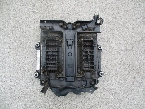 Электронный блок управления двигателем ECU EMS (E44 S6 PDE DC13 103 250 кб/сек)