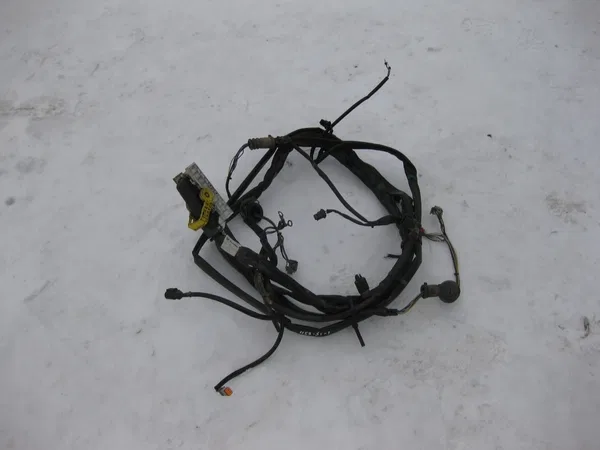 Жгут электропроводки на фары (M8,C5,M12,L140,L139,L141,L11,L13\L145,E56,D39)