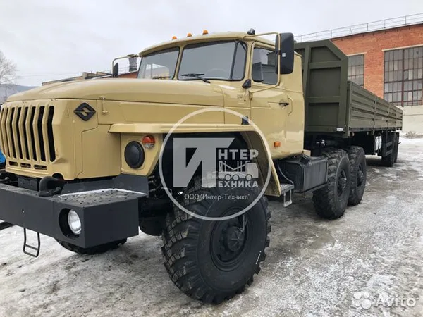 Седельный тягач Урал