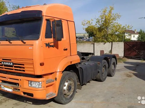 Седельный тягач Камаз 6460