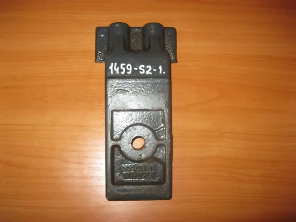 Кронштейн рессоры переднего моста правый лев.D 4х2, 6х2, 6х4, 6х2*4, 8х4*4