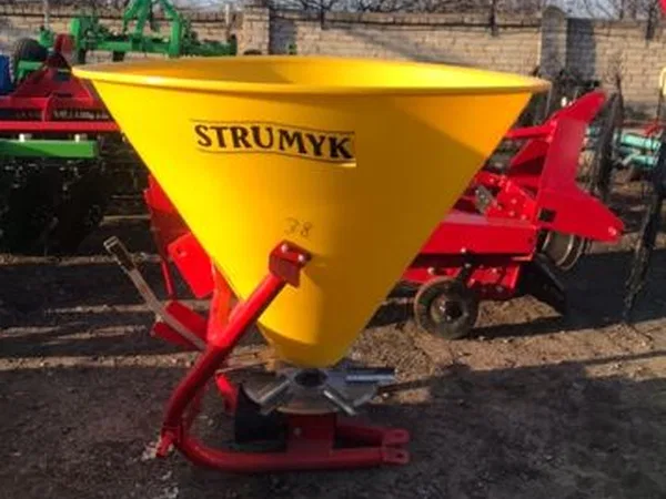 Разбрасыватель удобрений Strumyk 500-1200 (RK)