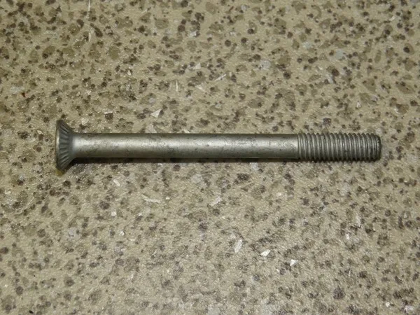 Винт клапана M6*67 с потайной головкой под торкс длина резьбы 18 mm