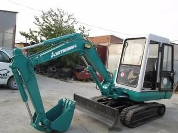 Мини-экскаватор Mitsubishi MM30B