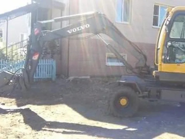 Колесный экскаватор Volvo EW55