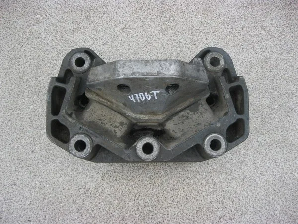 Подушка КПП (виброизолятор) Scania