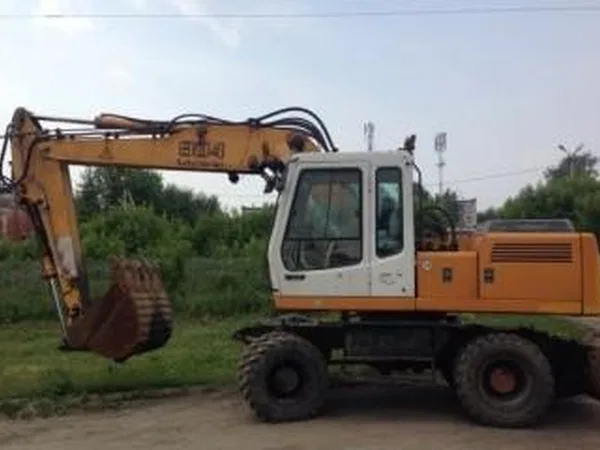Колесный экскаватор Liebherr A904LI