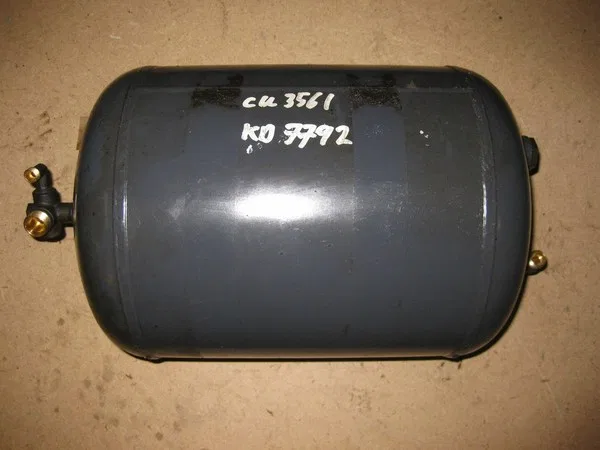 Ресивер сжатого воздуха 20 L  A=413mm B=276mm