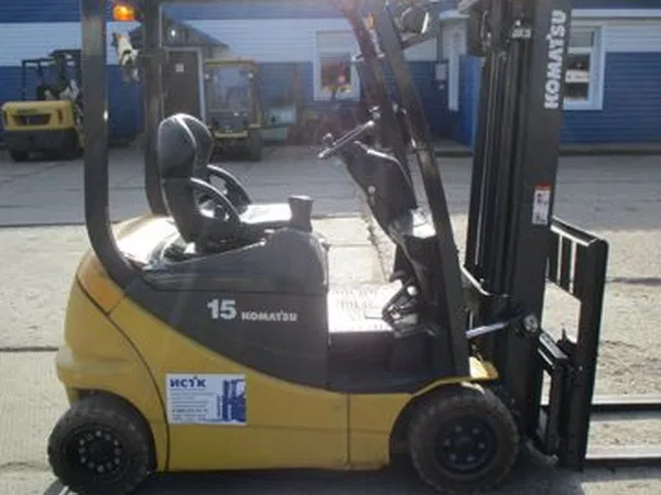 Вилочный погрузчик Komatsu