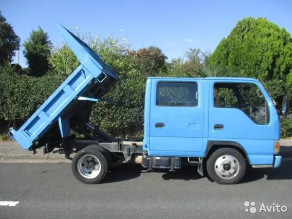 Самосвал Isuzu Elf