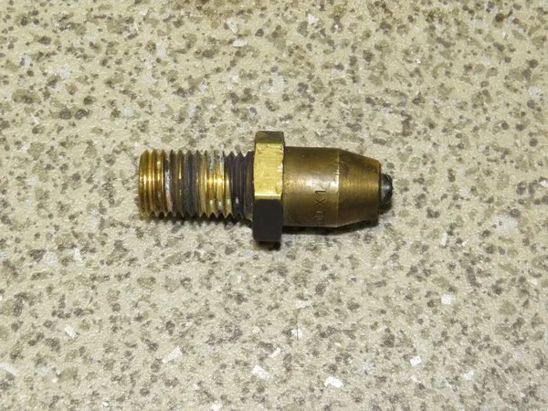 Проходной штуцер d=6 mm